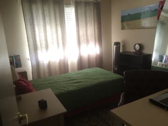Room with shared BR, 5min drive from campus 2