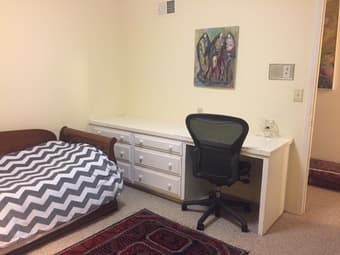 1 bedroom & bathroom available for rent in a house in West Menlo Park 1