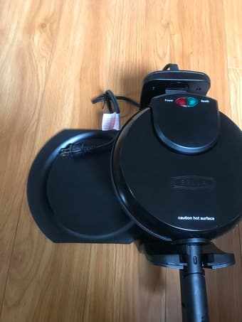 Belgian Waffle Maker 3