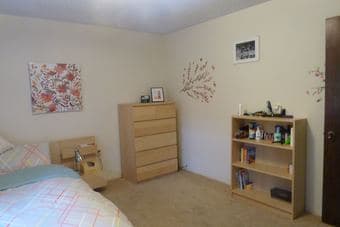 1 Large Bdrm in a 3BD/2BA house - 10min walk to PA Caltrain 2