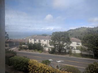 room and private bath in large Pacifica house, by beach, ocean views 1