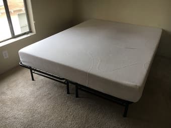 Queen size bed + mattress - very comfortable 1