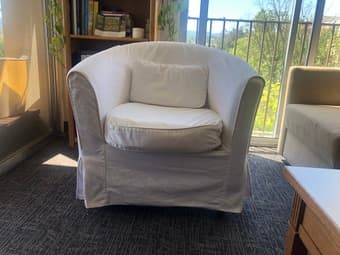 Beige arnchair 2