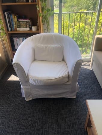 Beige arnchair 3
