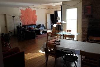 Large master bedroom for rent - 3 miles from campus 2