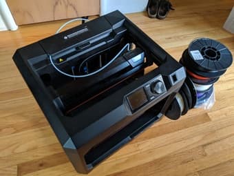 3D Printer - Makerbot Replicator + 2