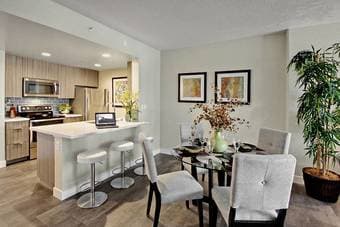 $1800 / 1br - 753ft2 - 1 bedroom apartment living room bedroom (SOMA) 3