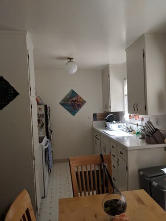 Seeking flatmate for 1 year lease, for 2br/1.5bath Menlo 2
