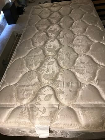 Twin mattress with box for Sale ($40) 2
