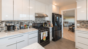 Unbelievable mansion in Los Altos Hills - room for rent - 2