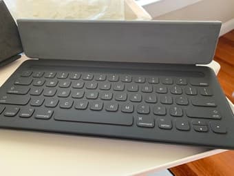 Apple Pencil & iPad Pro (Gen 2, 12.9-inch) Smart Keyboard & cover 2