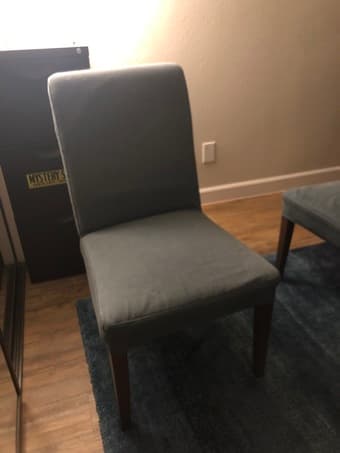 4 dining room table chairs for sale 1