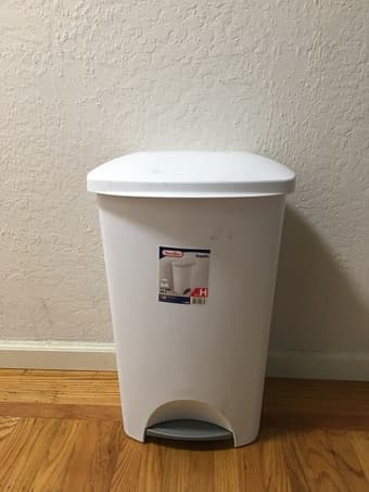 搬家急售，晾衣架，餐桌，垃圾桶 3