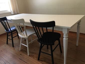 Moving out sale: dining chairs (2 black, 2 white)!! 3