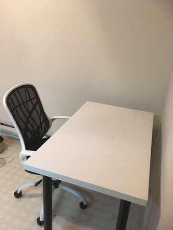 computer desk and chair 2