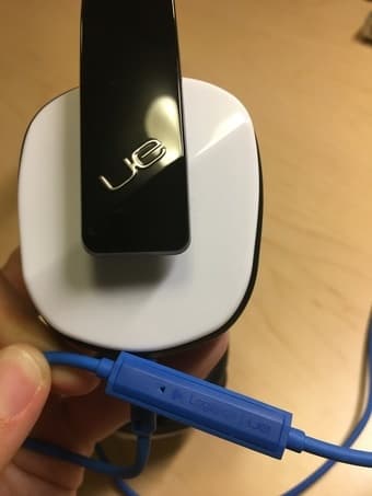 Logitech UE4000 Headphones, Brand New 2