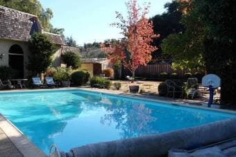 Large master bedroom for rent - 3 miles from campus - furnished 3