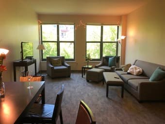 Sunny Summer Sublet in Munger 4 bed / 4.5 bath (6/9-8/2) 2
