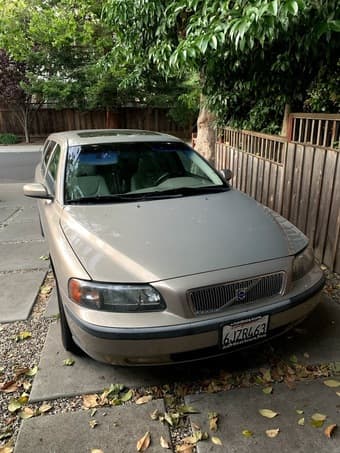 2004 Volvo V70 1