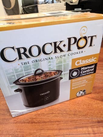4-Qt Crock-Pot Slow Cooker - lightly used, very clean! 2