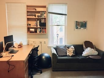 Spacious EV studio 9/1-17 1