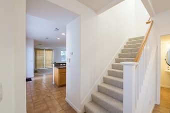 Great location - room for rent in East Palo Alto 2