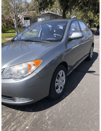 2010 Hyundai Elantra (Very Good Condition!) For Sale 1