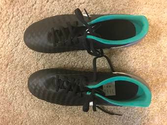 Mens Nike cleats, brand new, US mens size 9 2