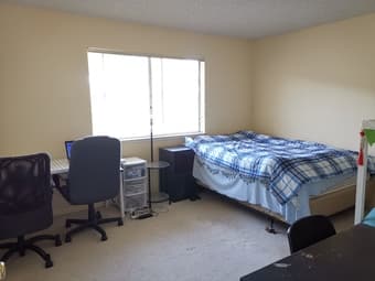 2700 Del Medio Ct, Mountain View, 3楼2b1b主卧，客厅7月1日始招租，主卧1300刀，客厅850刀 3