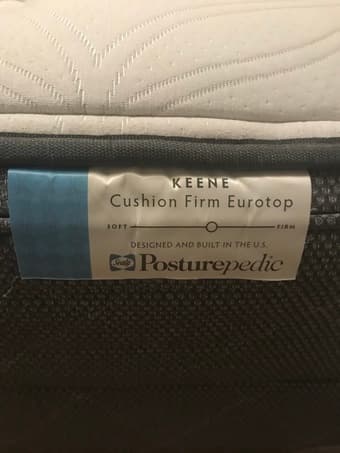 Full Size Sealy Mattress and box spring 3