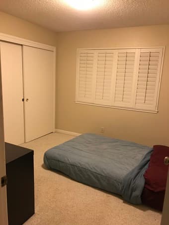 Private room in shared house--Palo Alto 1