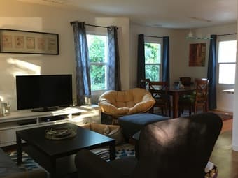 Room for rent in house on quiet cul-de-sac in North Fair Oaks area of 3