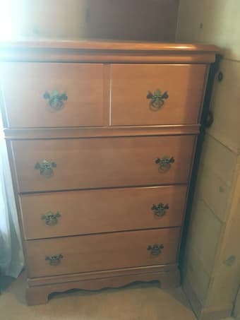 Maple wood 4-drawer dresser 1