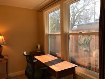 Furnished room, shared house, Walk to RWC clinics or 5 miles to campus 1