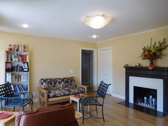 Furnished room, shared house, Walk to RWC clinics or 5 miles to campus 3