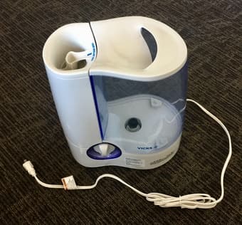 Vicks Humidifier 1