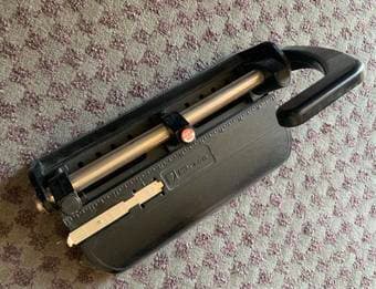 Hole punch 1