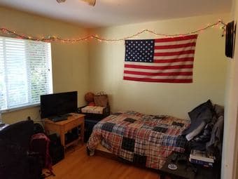 Furnished BR in a 4BR House 1