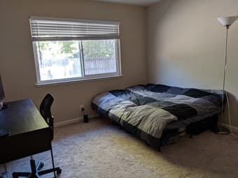 Private bedroom in 3 bed house - private garage - available now 1