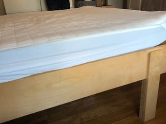 Custom platform bed and foam mattress - Queen Size 3
