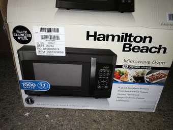 Two Hamilton Beach Microwaves 1000w 3