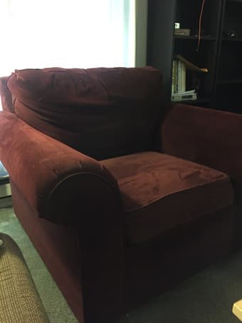 Comfy one-person Sofa 1