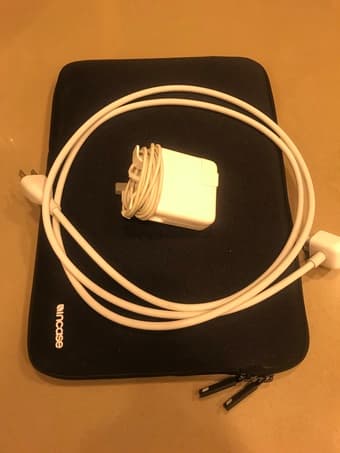 MacBook Air 13” 8G RAM 128G SSD 2