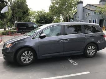 Honda EXL Odessey minivan - low miles-2016 2