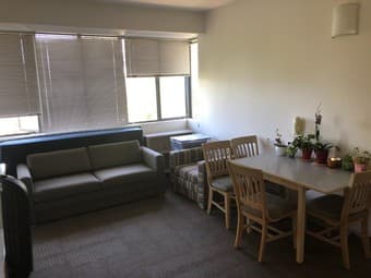 Beautiful bedroom close to medical school, engineering buildings, etc! 3