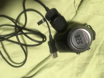 Garmin Forerunner 405 Water Resistant Running Watch GPS w/ USB charger 2