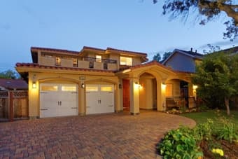 Awesome room in beautiful spanish style house near campus - Sept 3