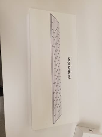 Apple Magic Mouse + Keyboard (Seal Packed) 1