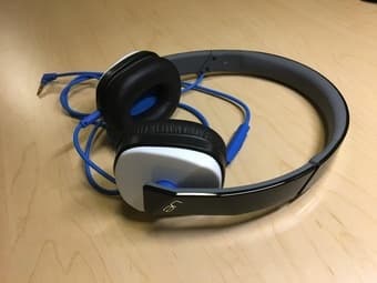 Logitech UE4000 Headphones, Brand New 1