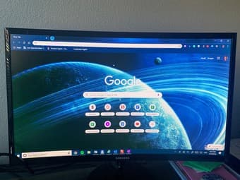 Samsung Screen 24" CF390 Curved LED Monitor 1